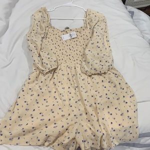 Size M American Eagle romper
